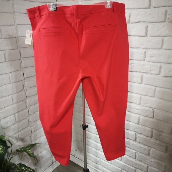 NWT Reitmans Ladies Size 22 Petite "The Iconic" Ankle Length Pull On Style Pants - Picture 2 of 15